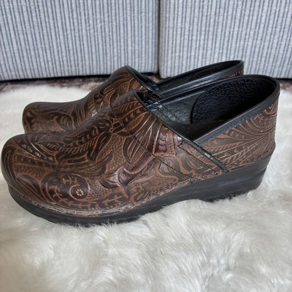 Dansko Professional Clogs Brown Embossed Floral Leather Mules Women 38 7.5